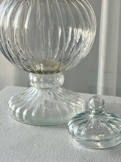 Glass bonbonniere