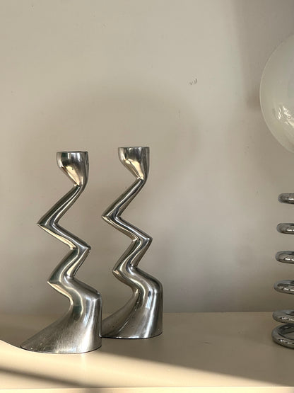 Alu zigzag candleholder