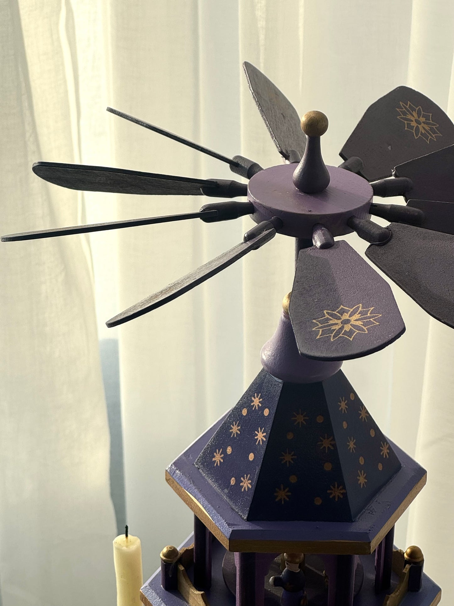 Music box pyramid