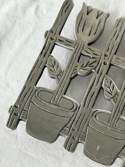 Alu trivet