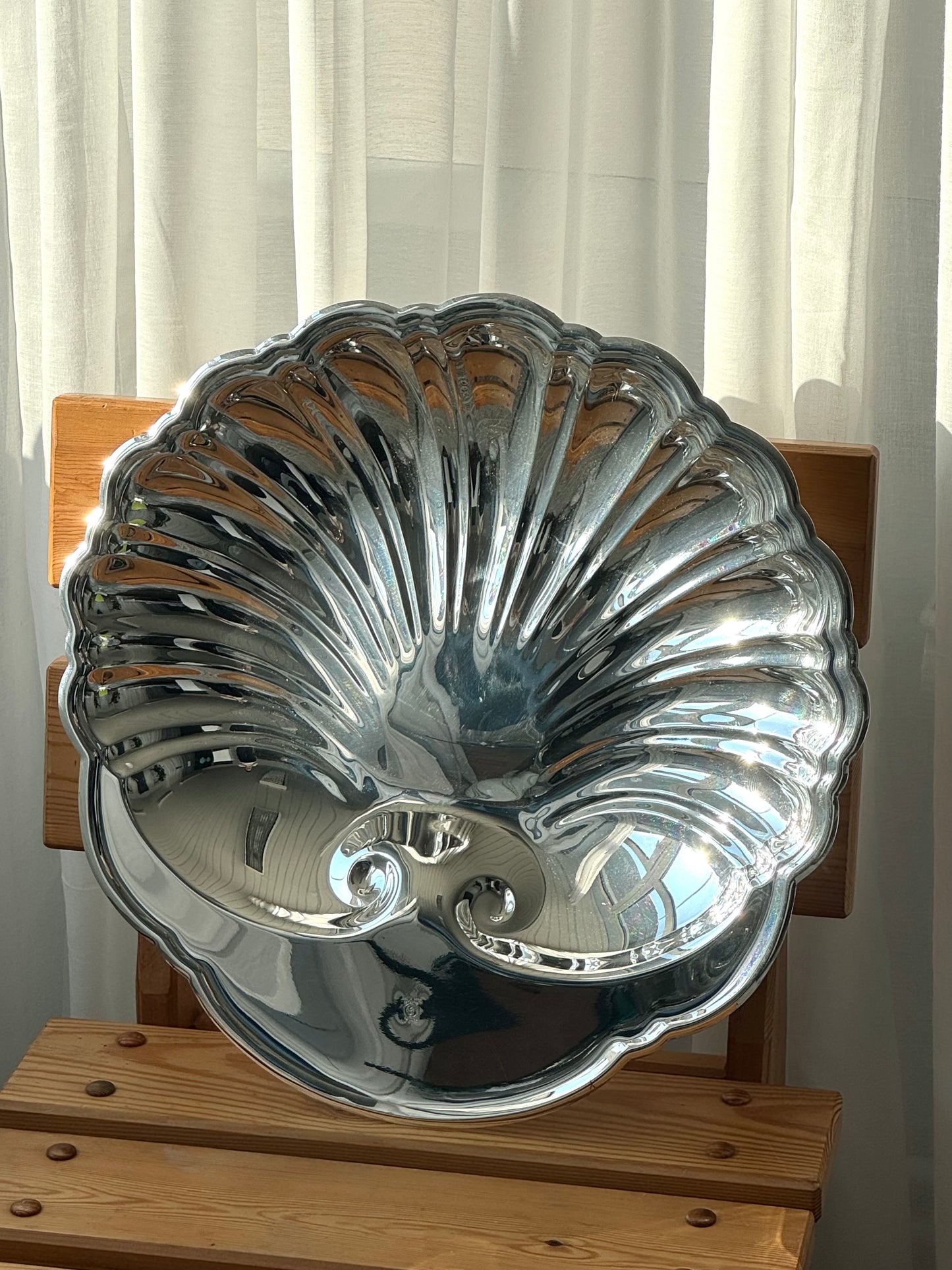 Silver plated clam dish