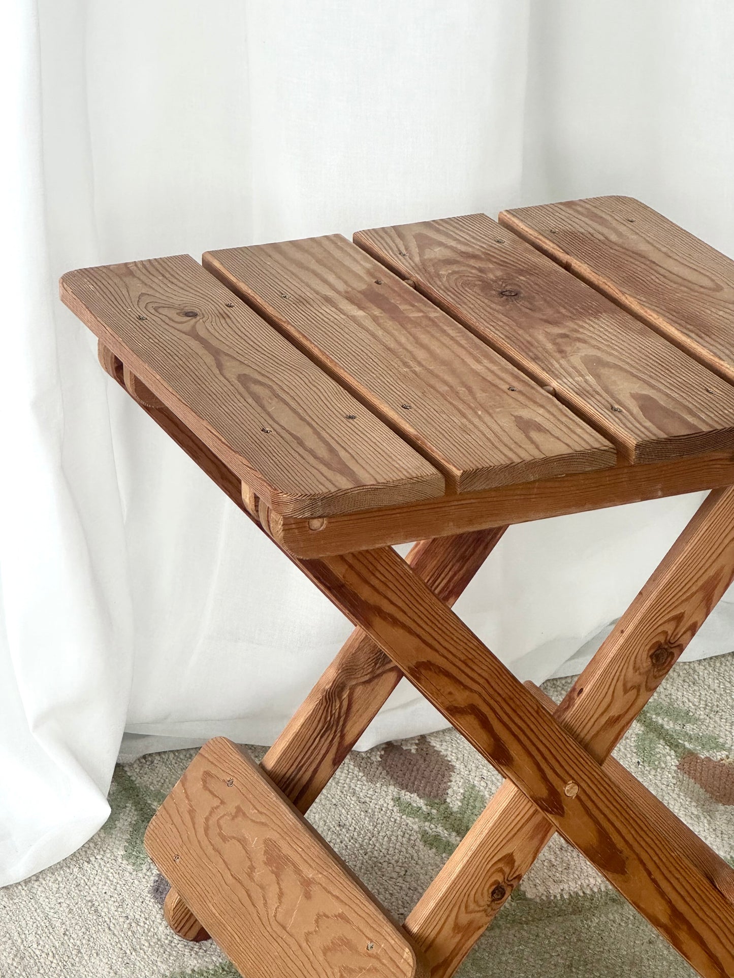 Wooden side table/stool