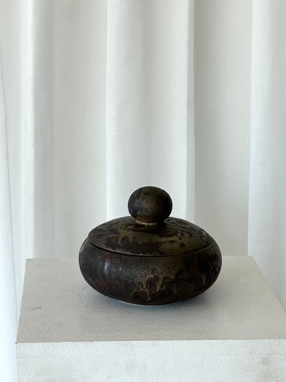 Ceramic bonbonniere