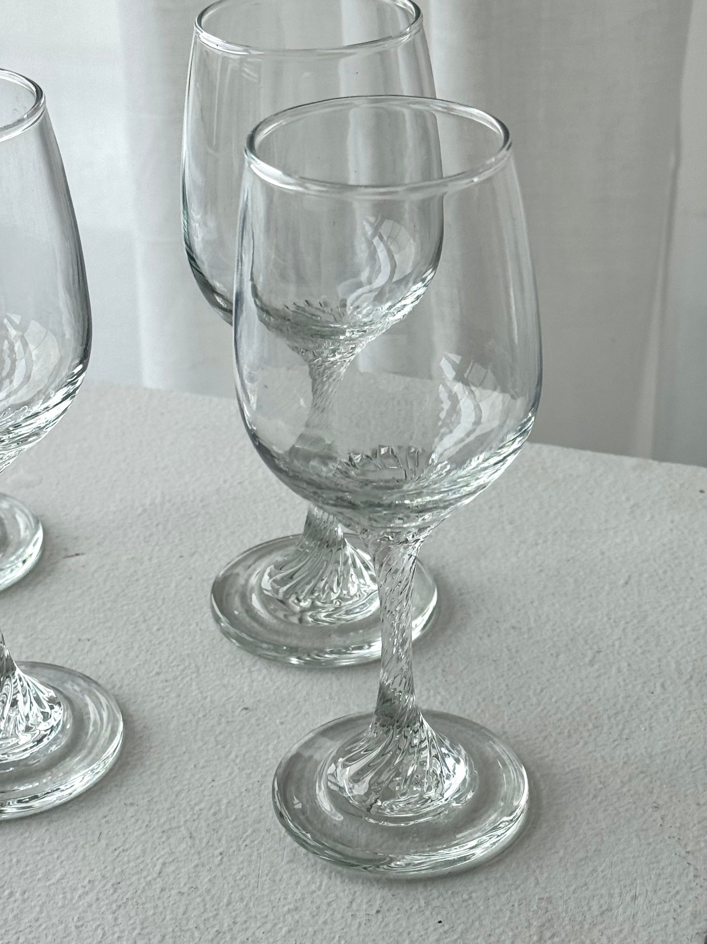 Swirl stem Wine glass