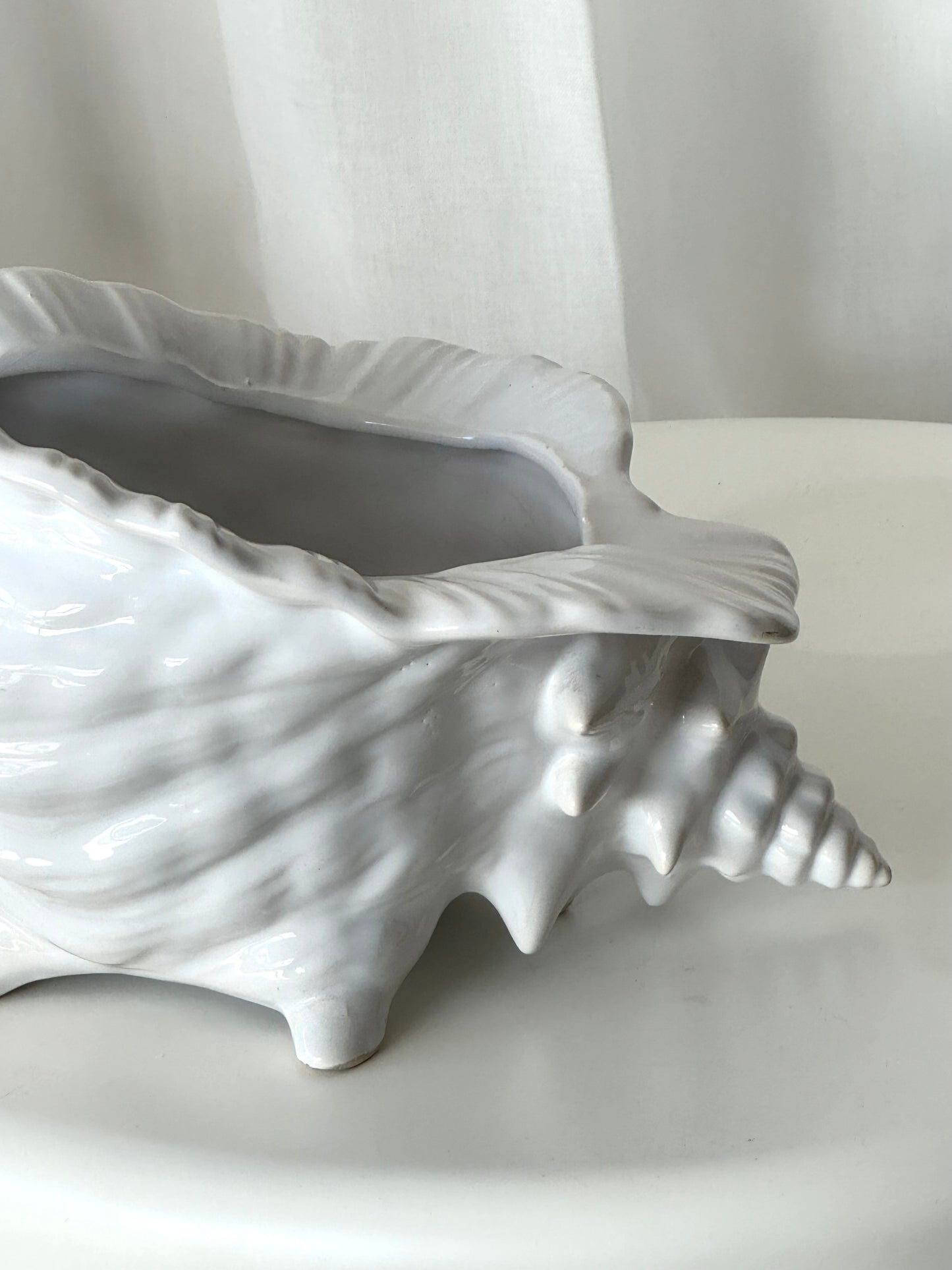 Ceramic clam pots
