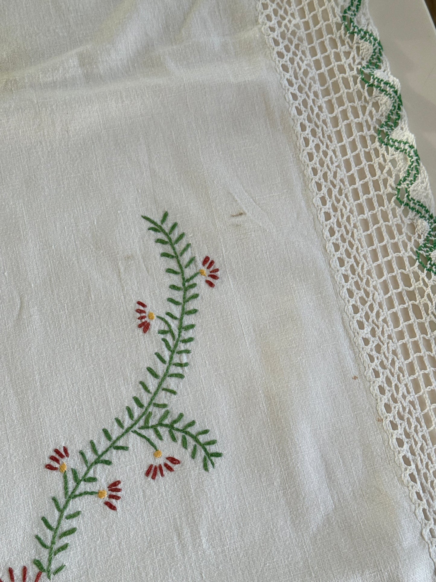 Green and Brown tablecloth