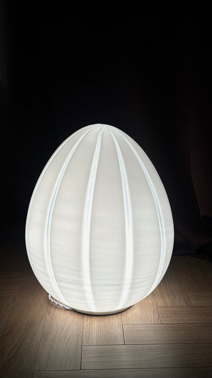 Vintage Murano egg lamp