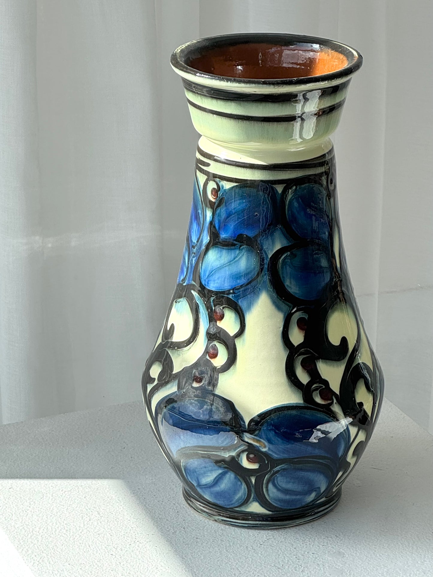 Annashaab vase