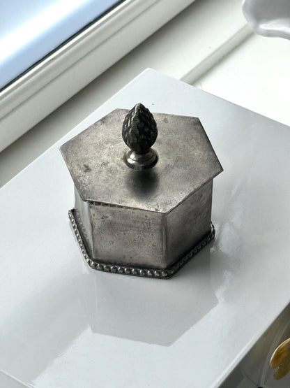 Small trinket