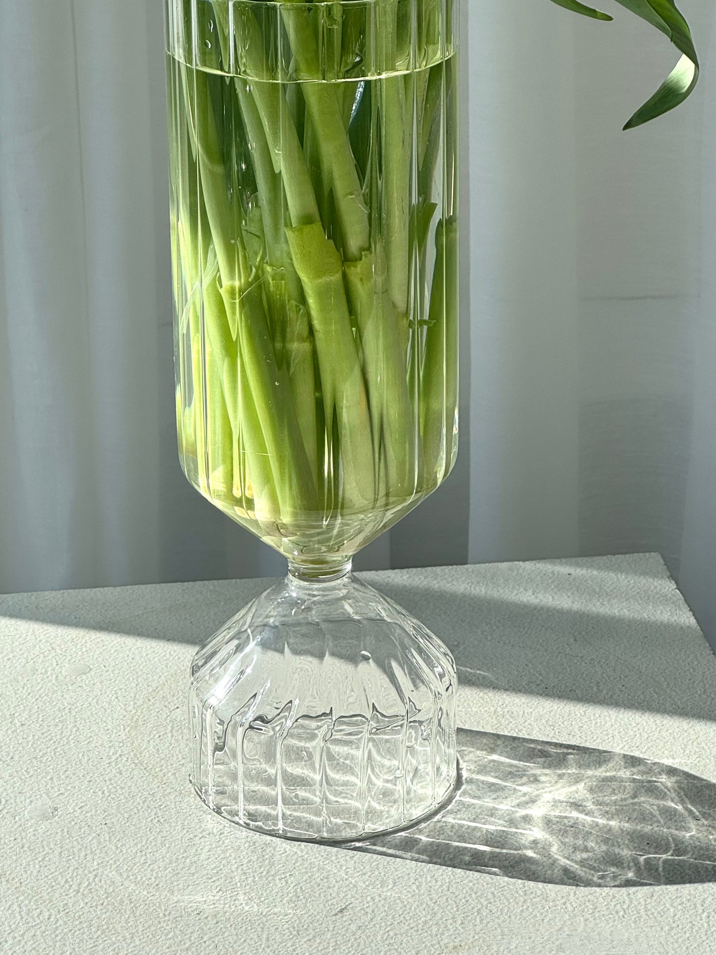 Glass vase