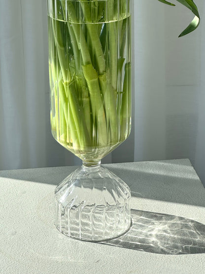 Glass vase