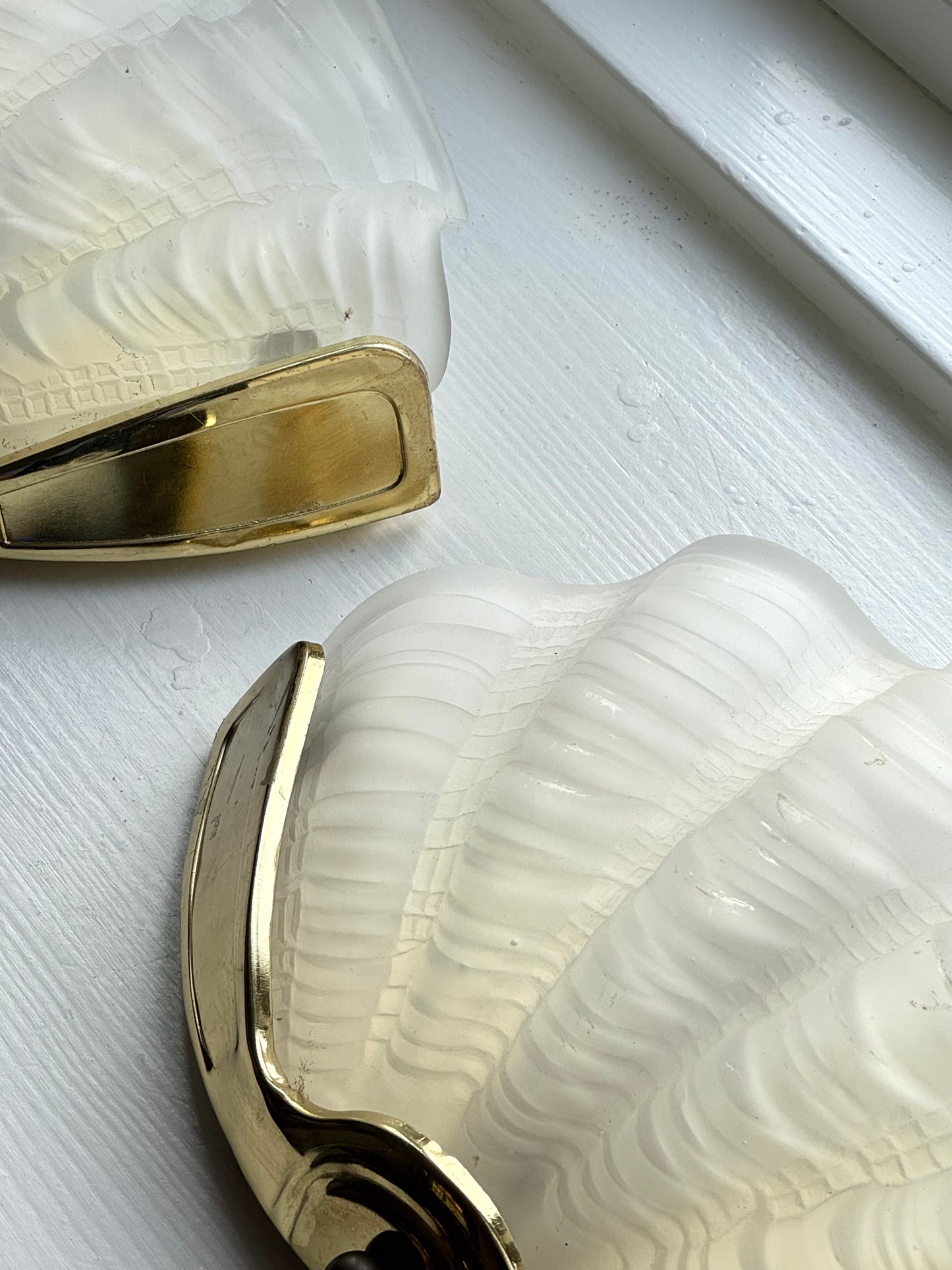 Art deco clam lamp