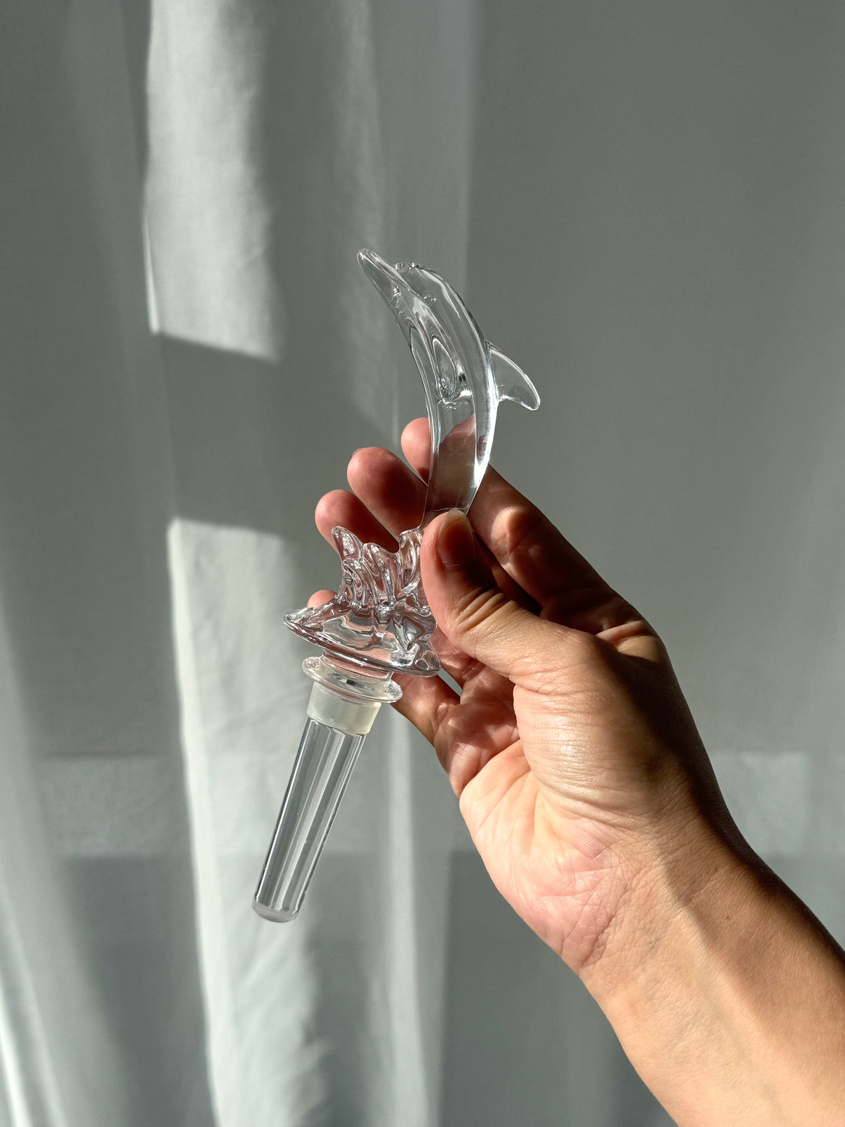 Dolphin bottle stopper