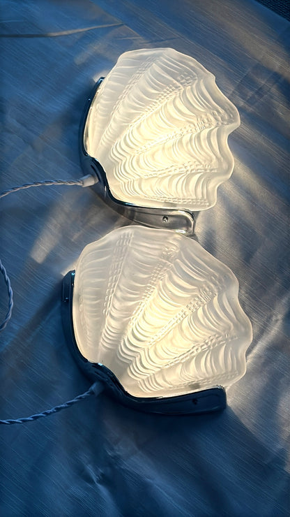 Art deco clam lamp