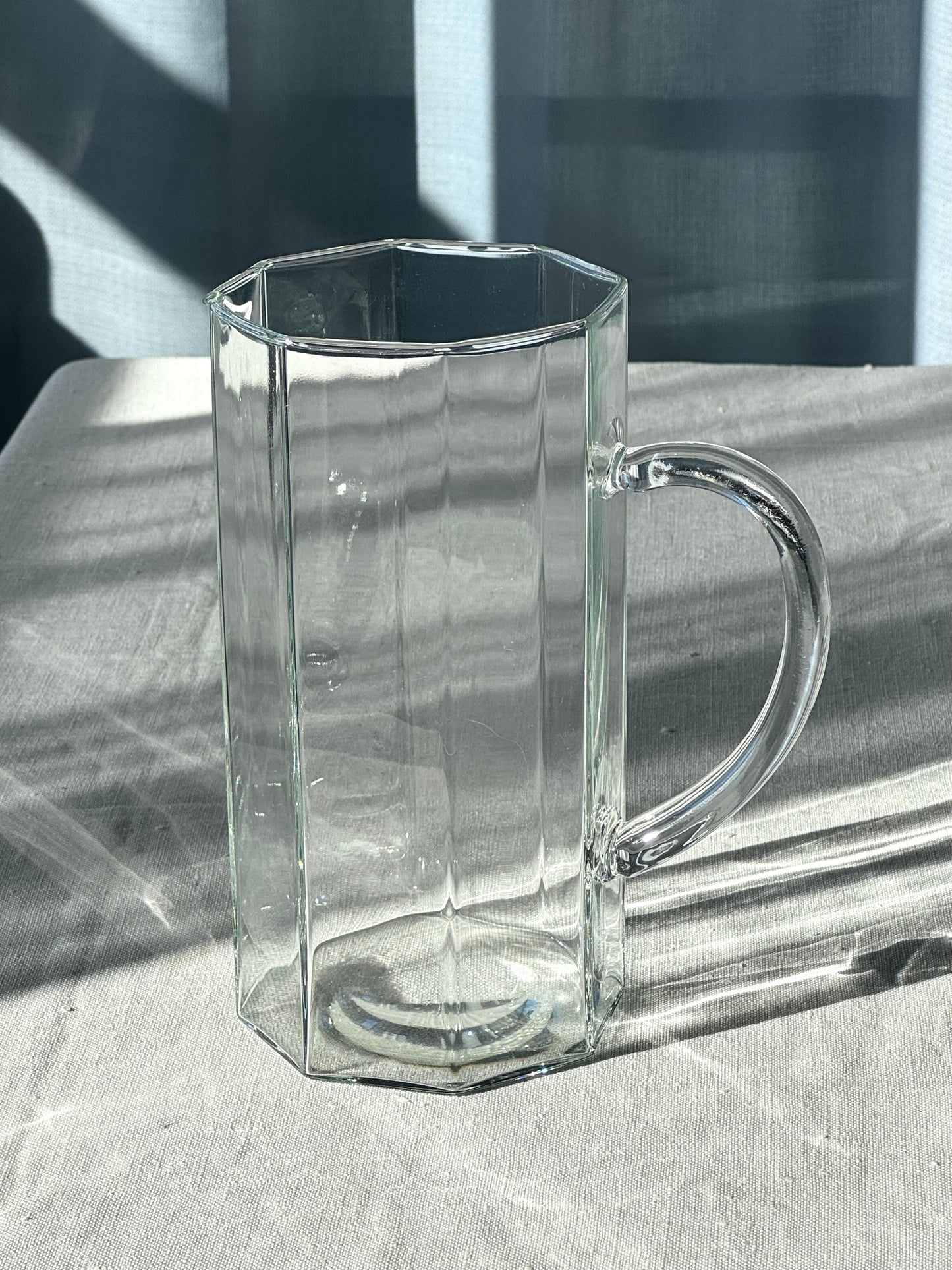 Glass jug