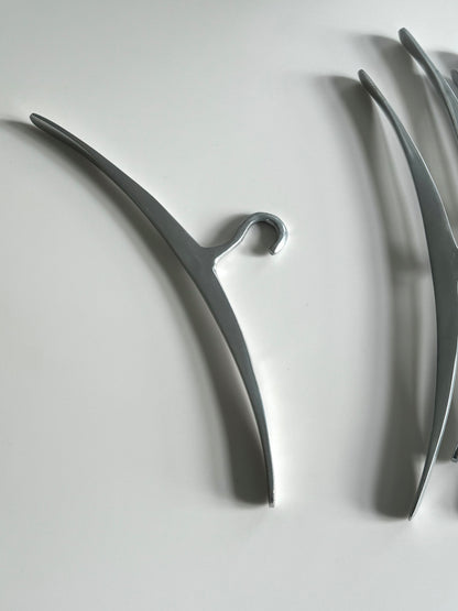Aluminium hangers