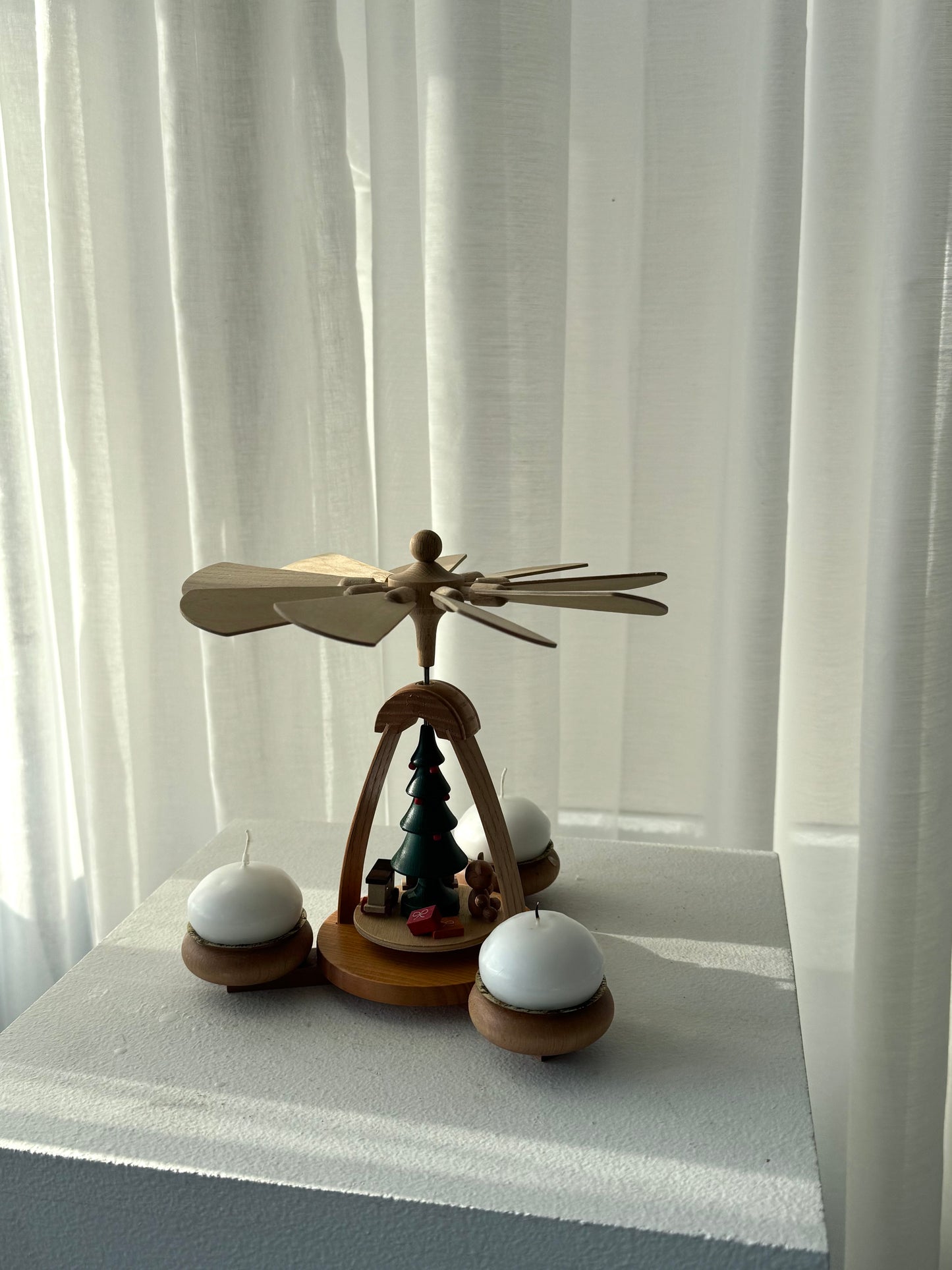 Christmas three pyramid