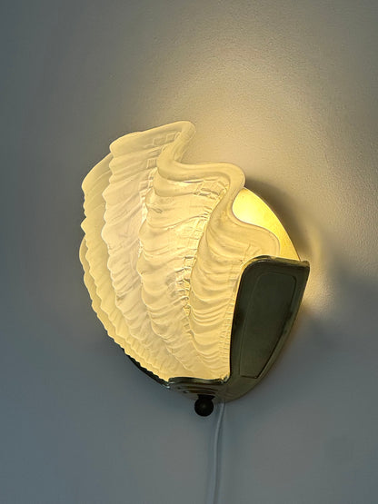 Art deco clam lamp