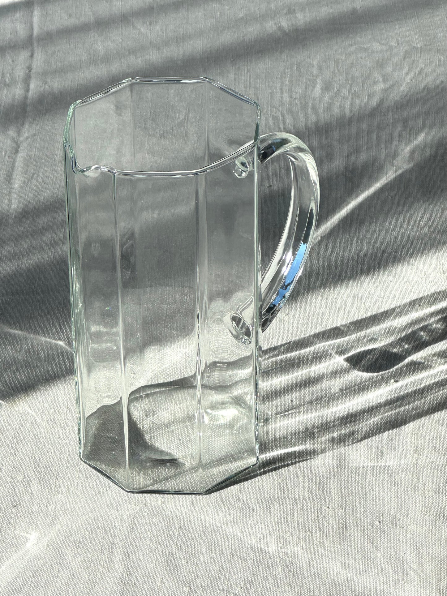 Glass jug