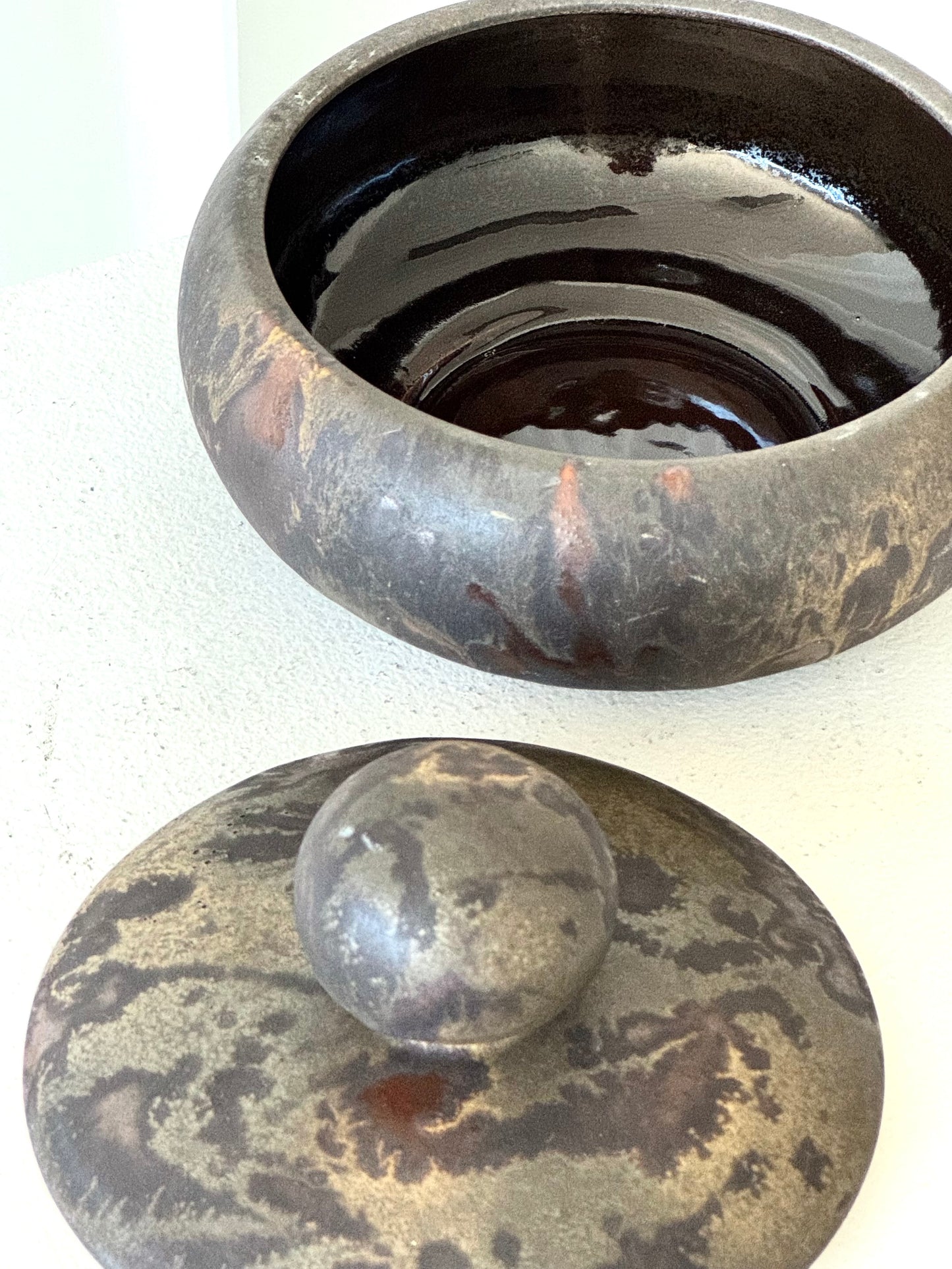 Ceramic bonbonniere