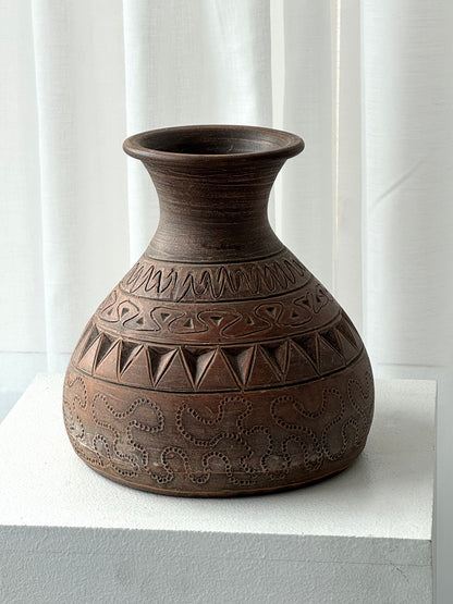 Ceramic vase