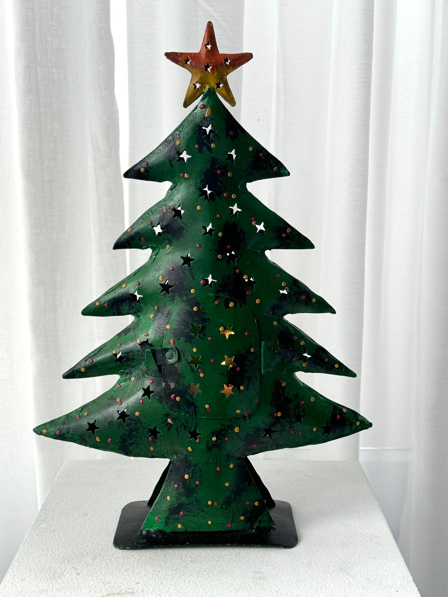 Christmas tree candle holder