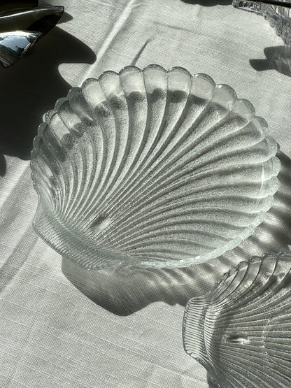 Glass clam plates