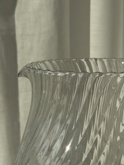 Swirling jug