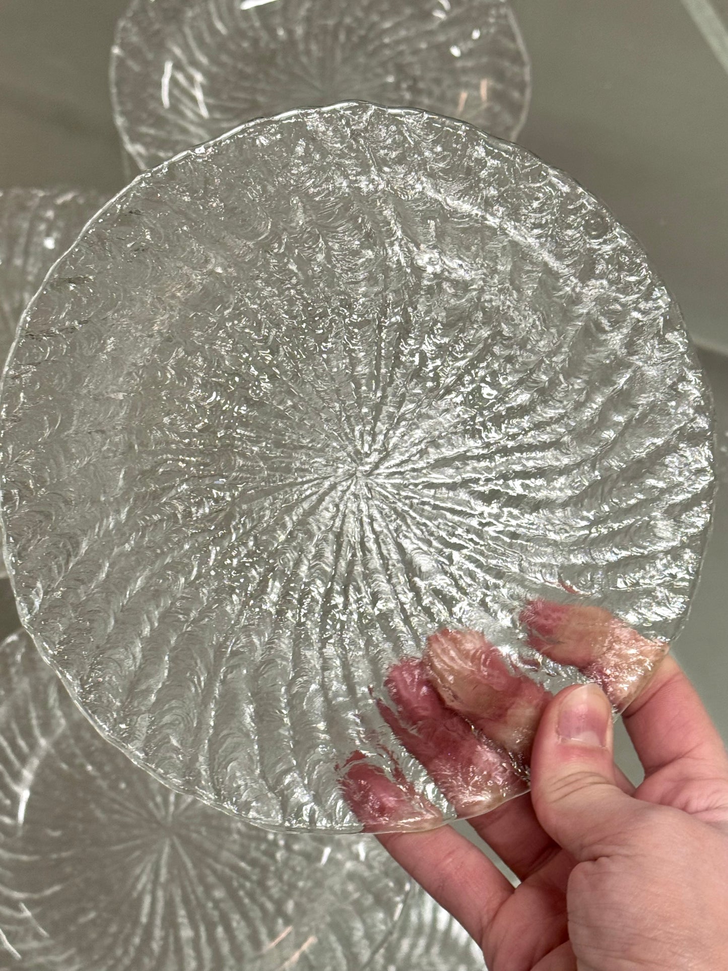 Glass cake plate