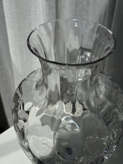 Structured vase