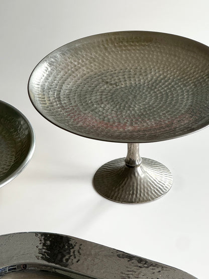 Hammered stand