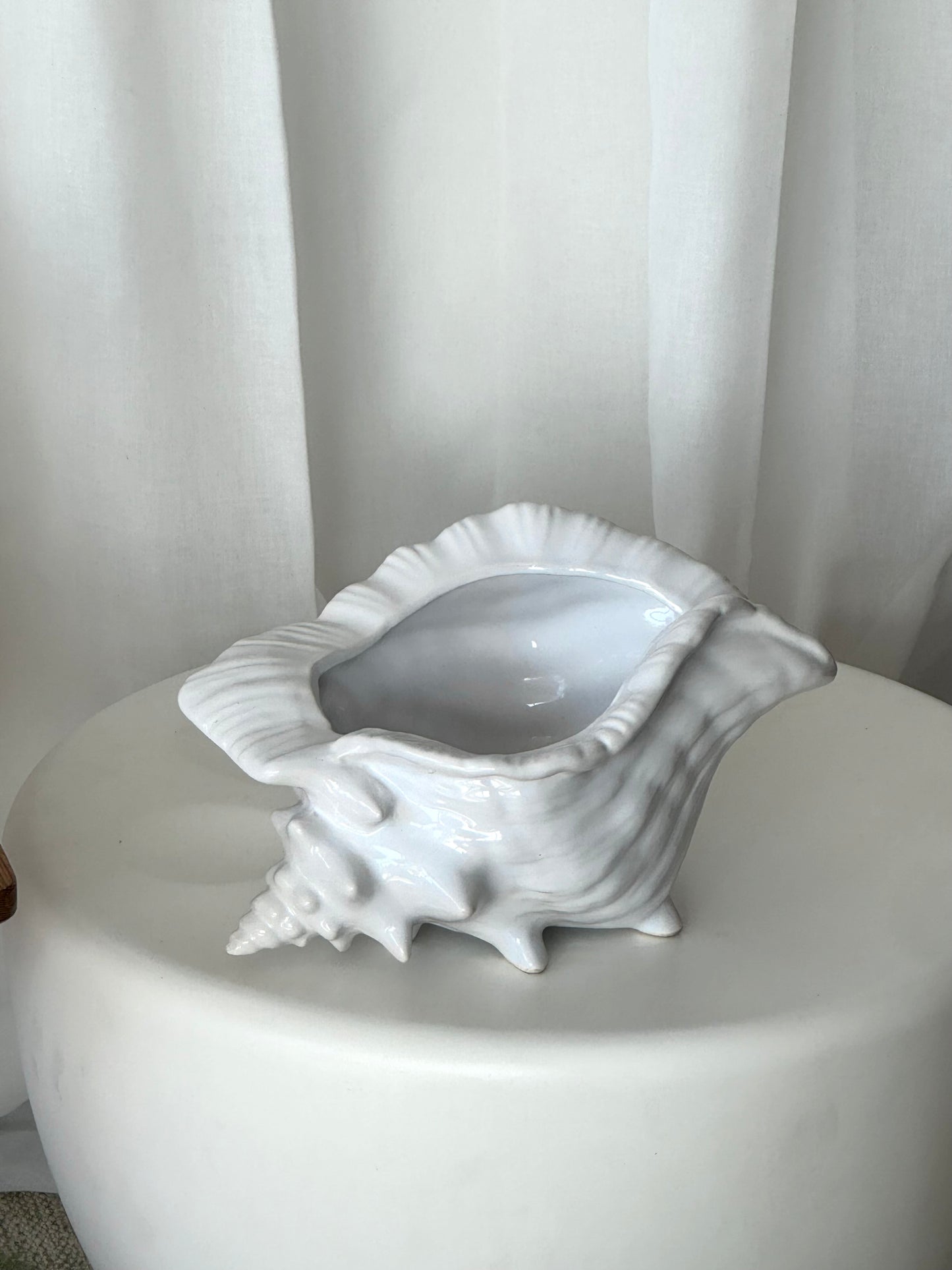 Ceramic clam pots