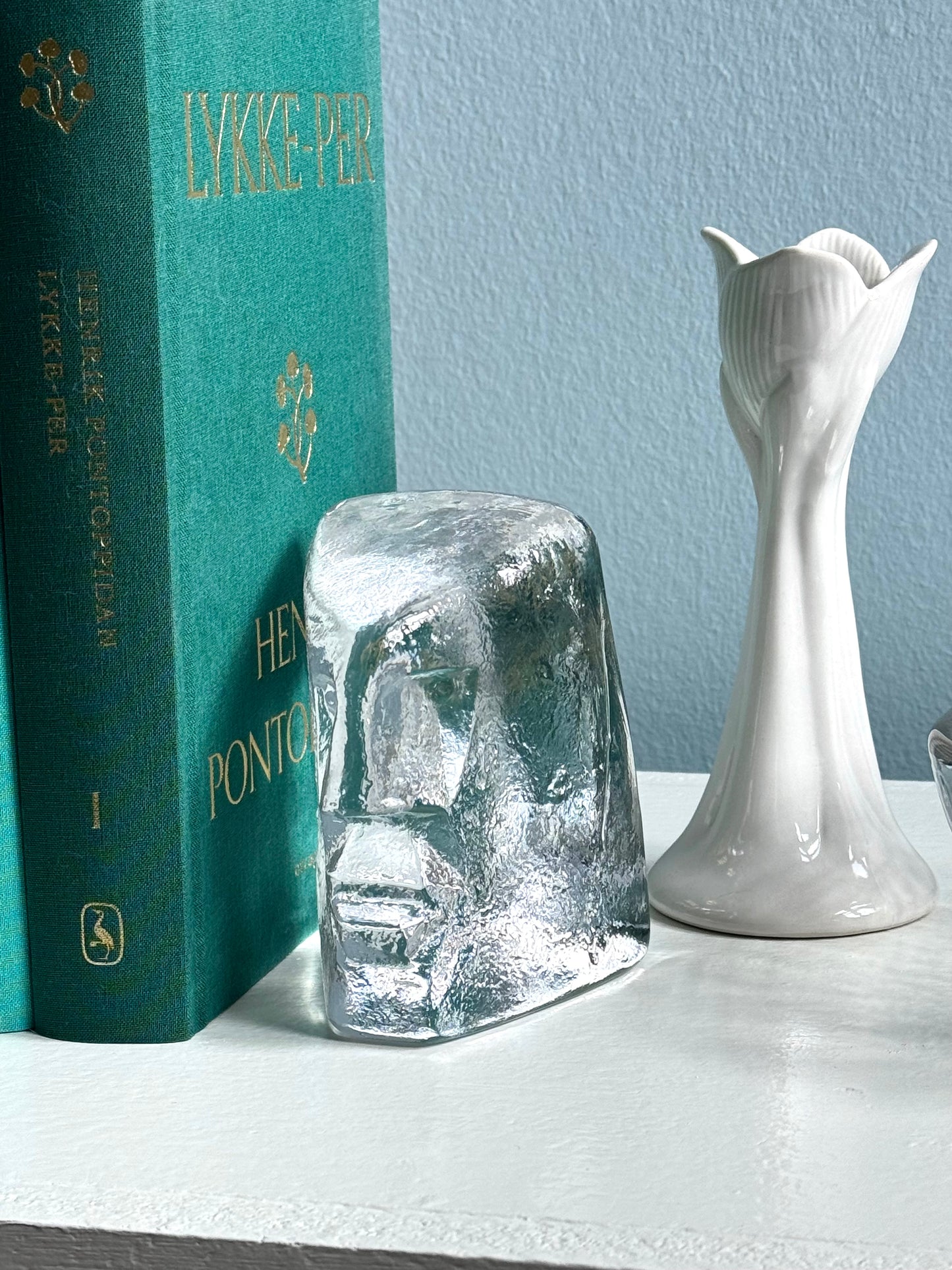 Glass head