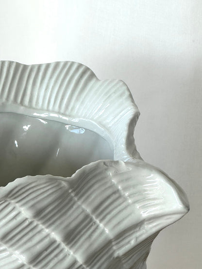 Ceramic clam pots