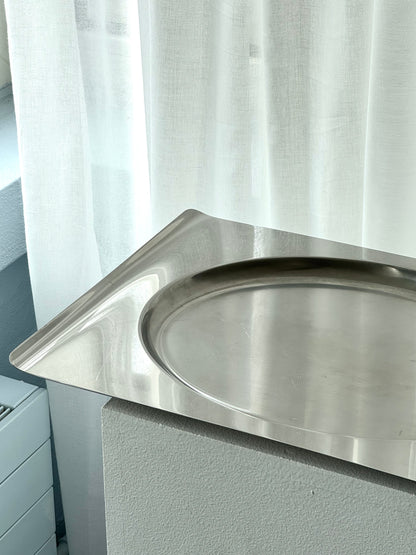 Steel dish