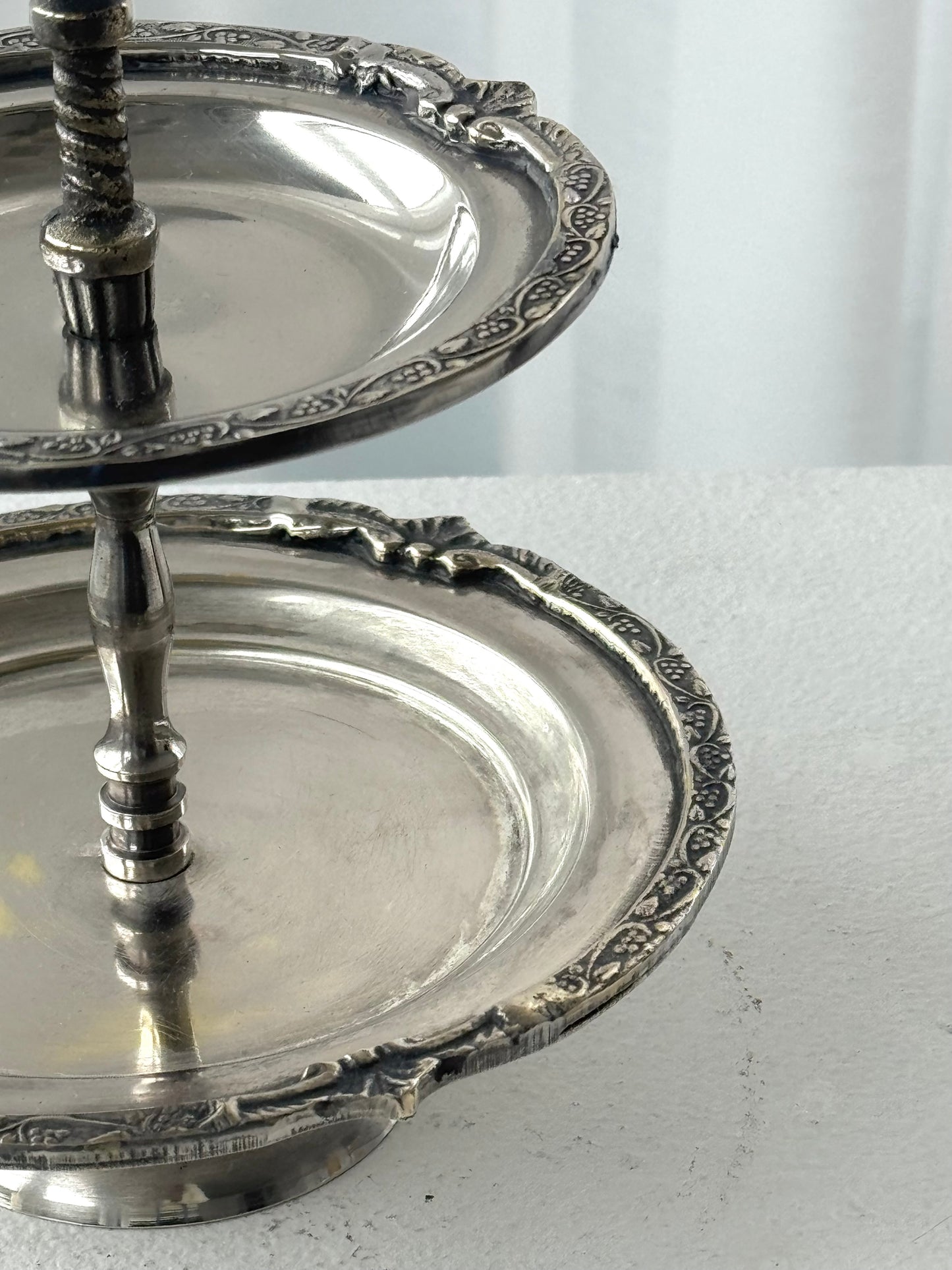 Small etagere