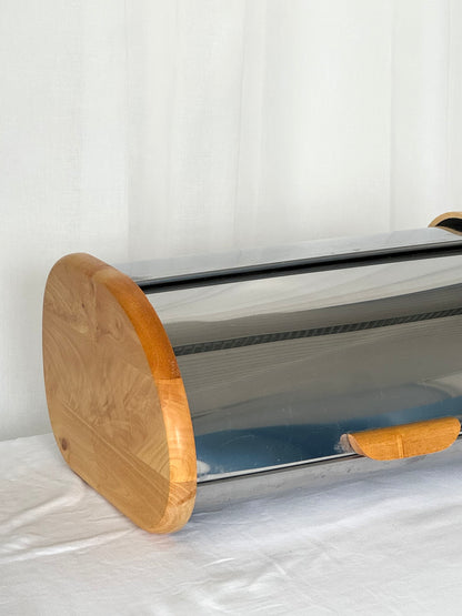 Bread case