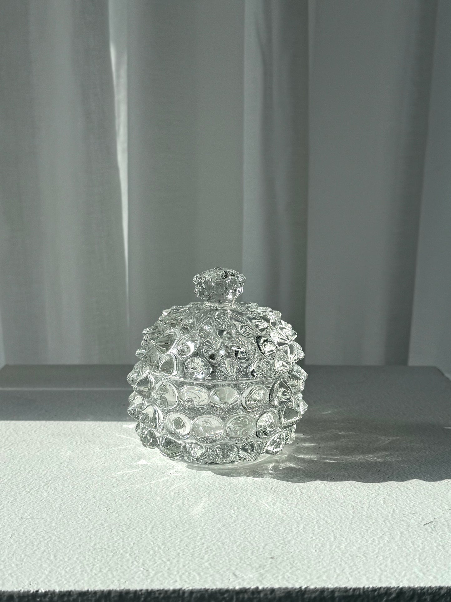 Spiked bonbonniere