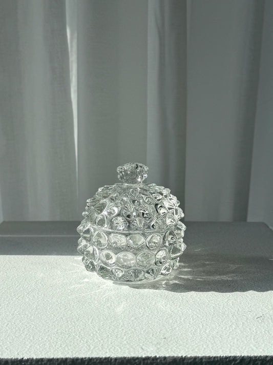 Spiked bonbonniere