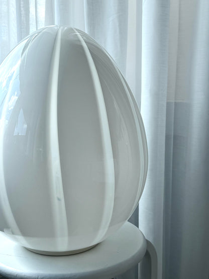 Vintage Murano egg lamp