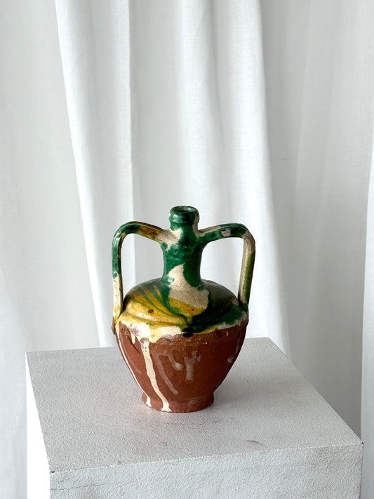 Amphora vase