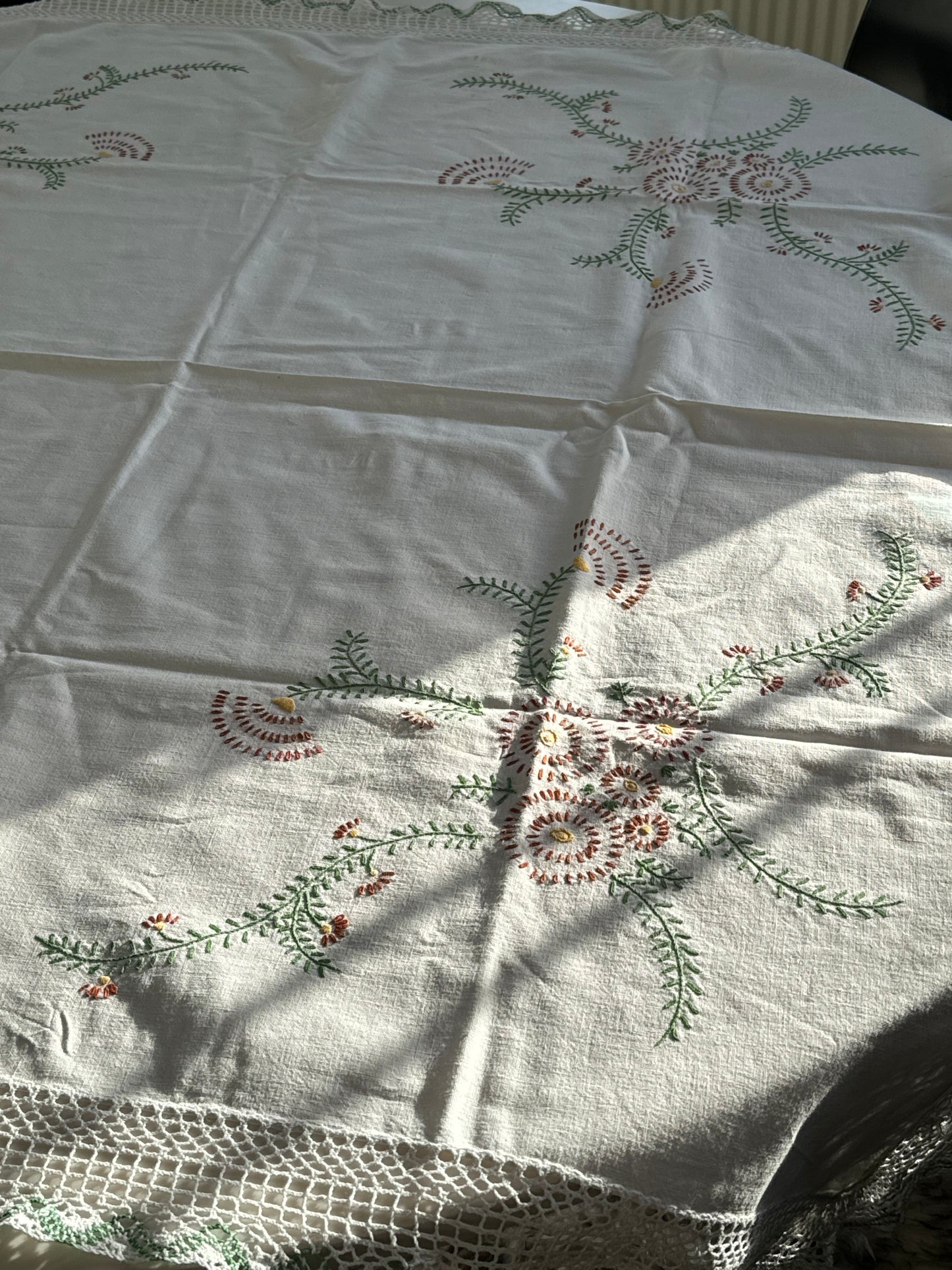 Green and Brown tablecloth