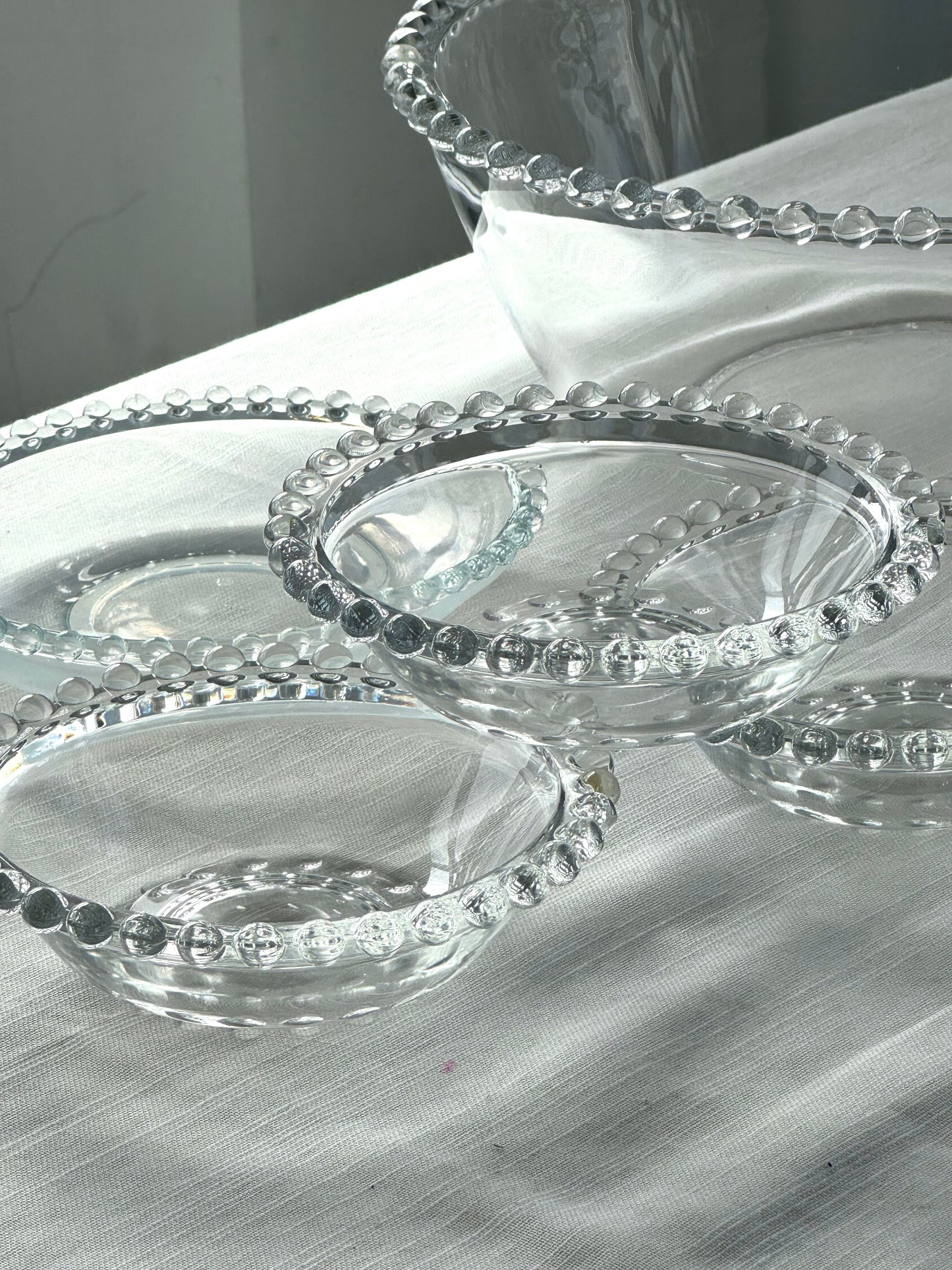 Pearl edge bowls