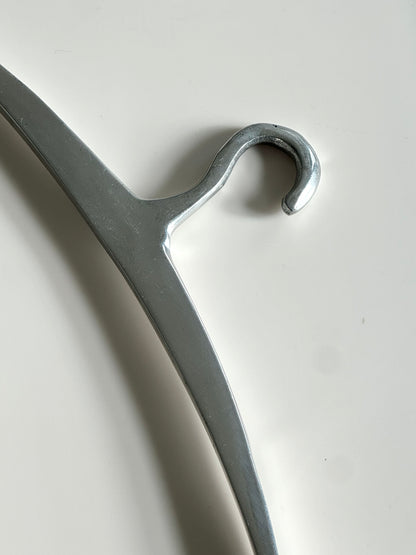 Aluminium hangers