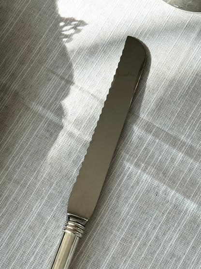Bread knife