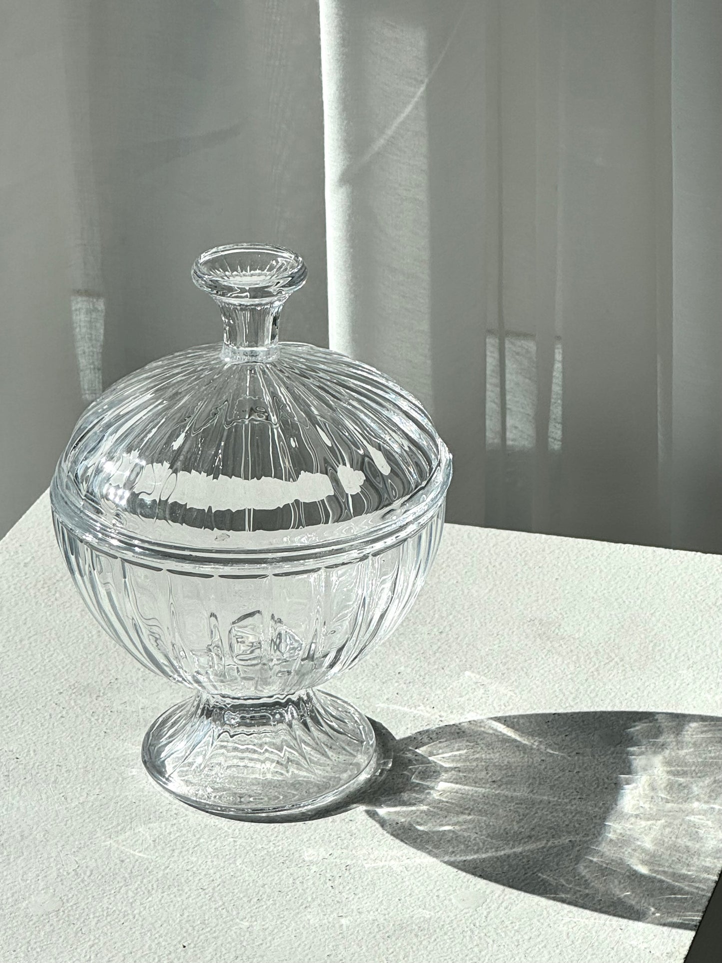 Glass bonbonniere