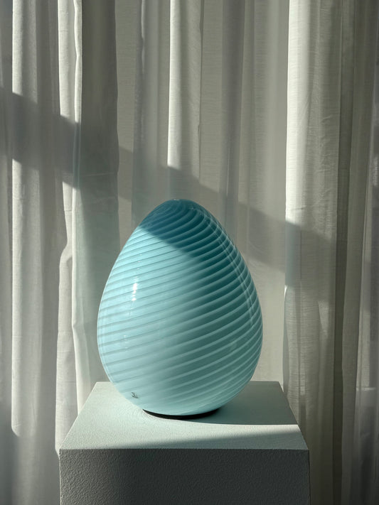 Vintage Murano egg lamp