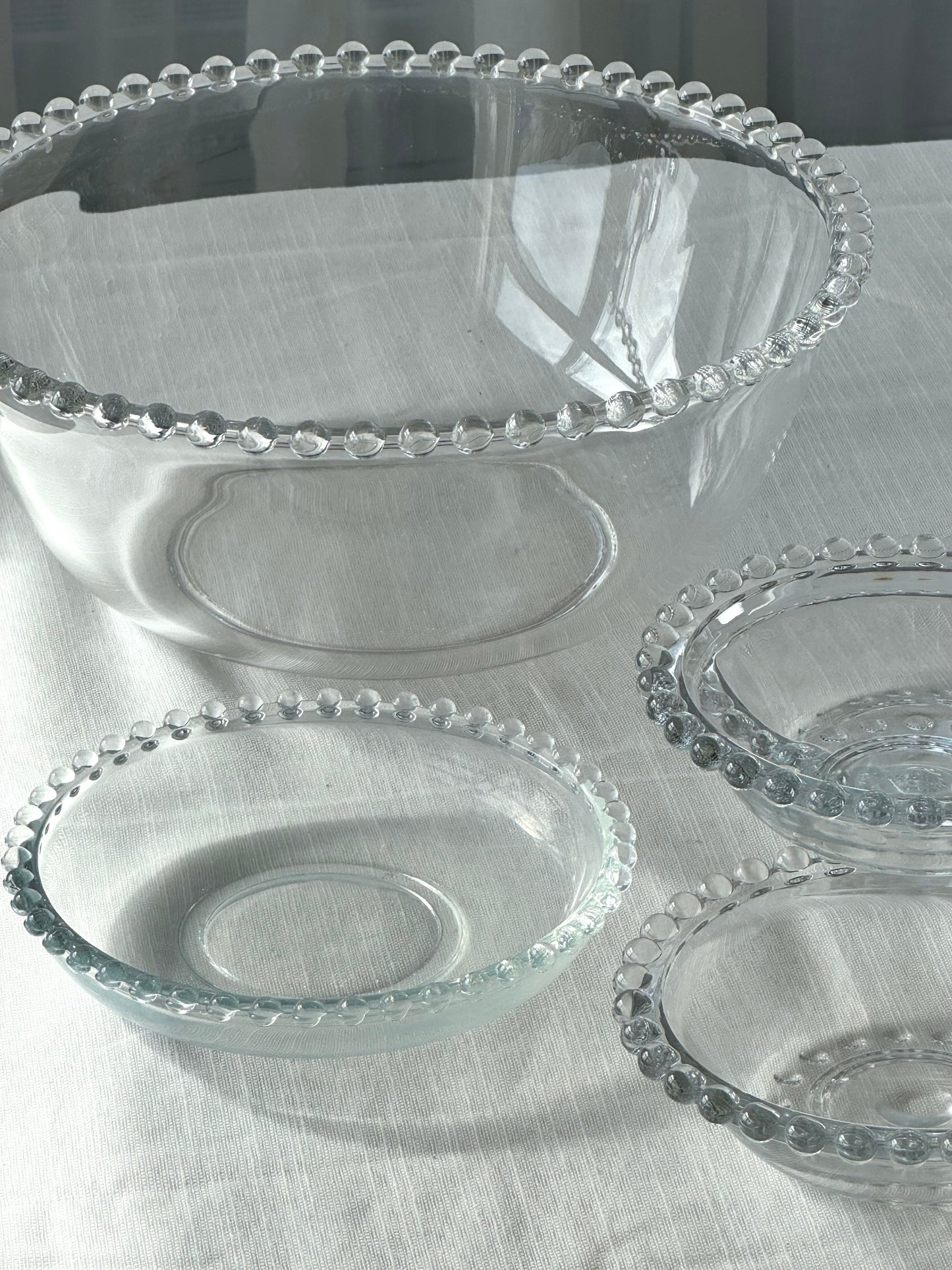 Pearl edge bowls