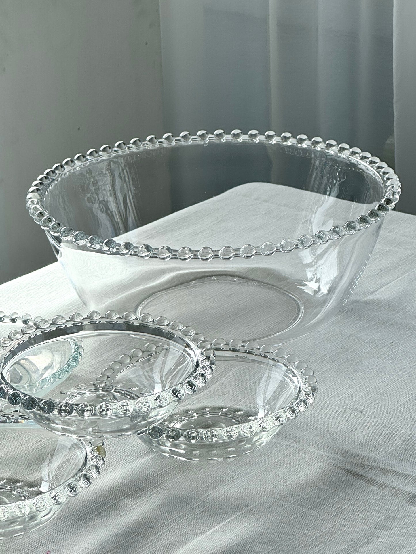 Pearl edge bowls