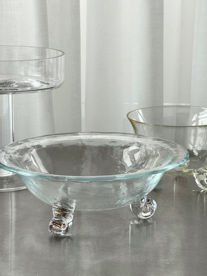 Bowl on coiled feet